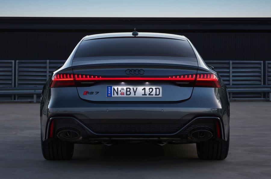  Audi RS7 Sportback 2020 года  (AU) (фото 11 из 34)